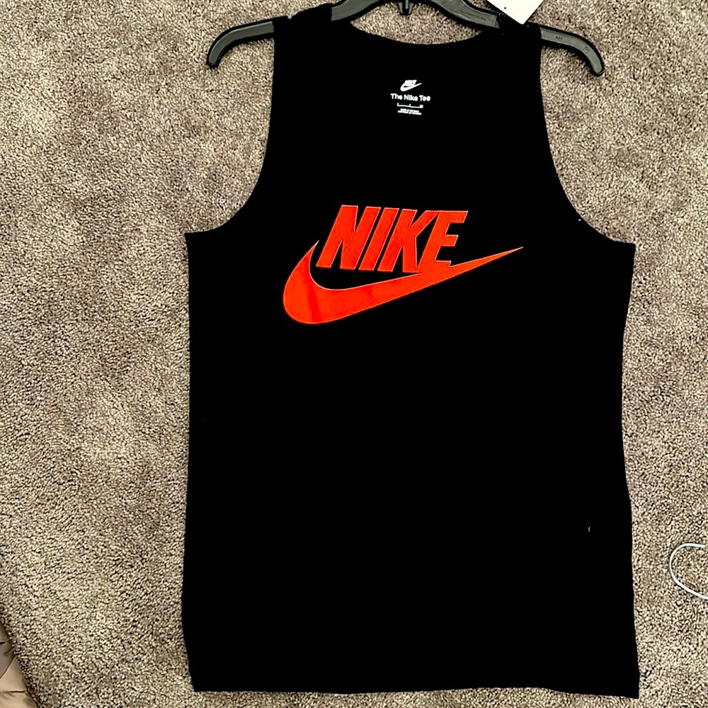 Men sleeveless shirt. Size Small